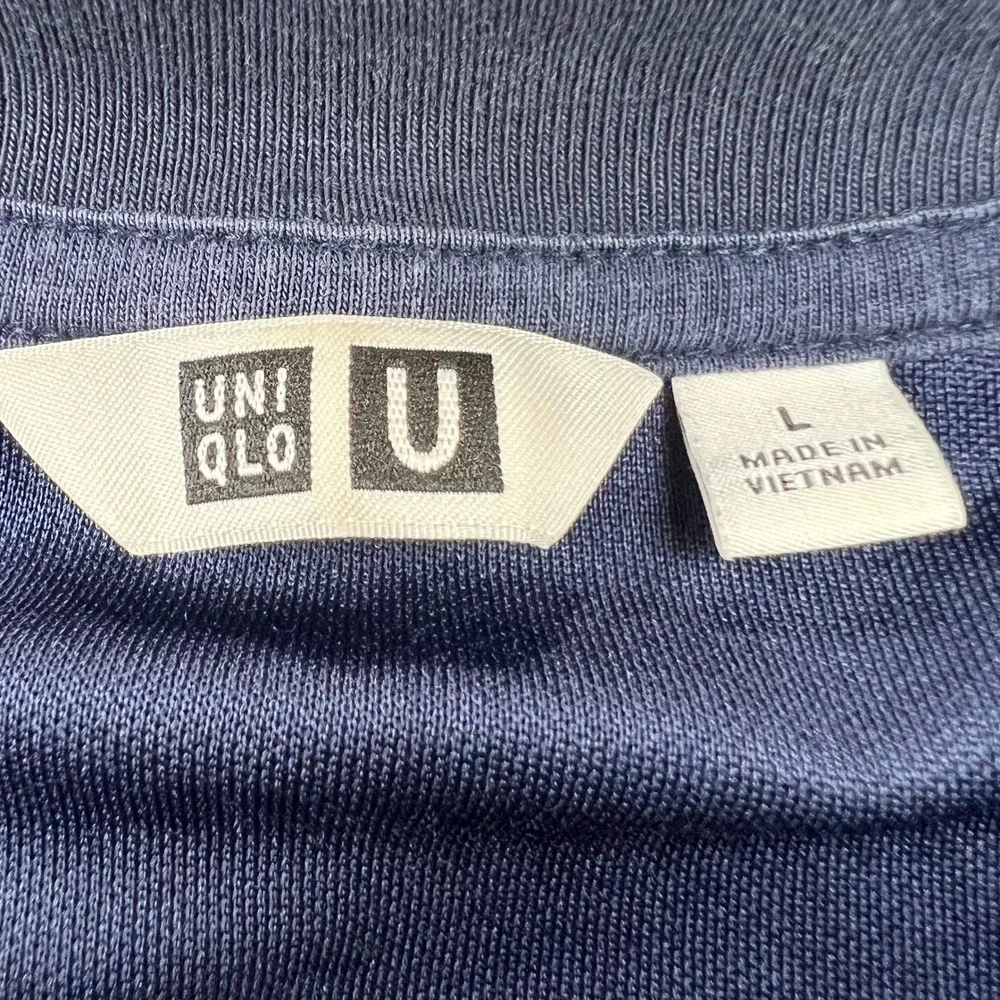 UNIQLO U AIRism T Shirt Mens L Navy Blue Long Sleeve Crew Neck Minimalist Casual